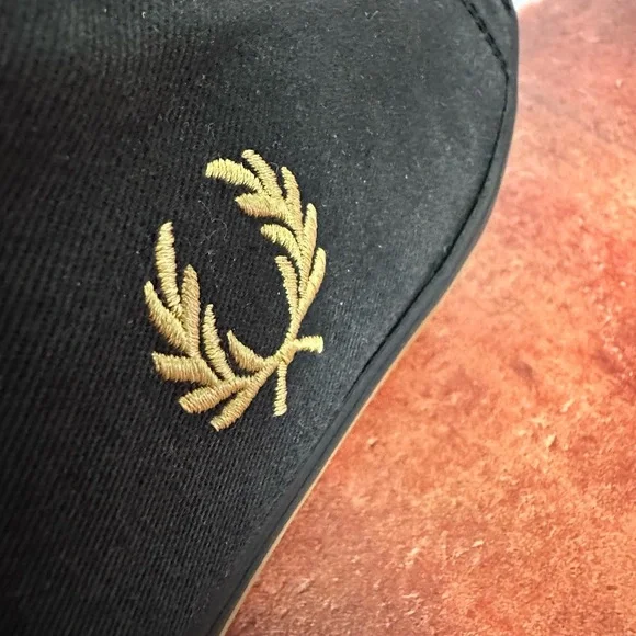 Fred Perry Black Embroidered Logo Lace-Up Rubber Sole Sneakers Size US 10 - Picture 8 of 13